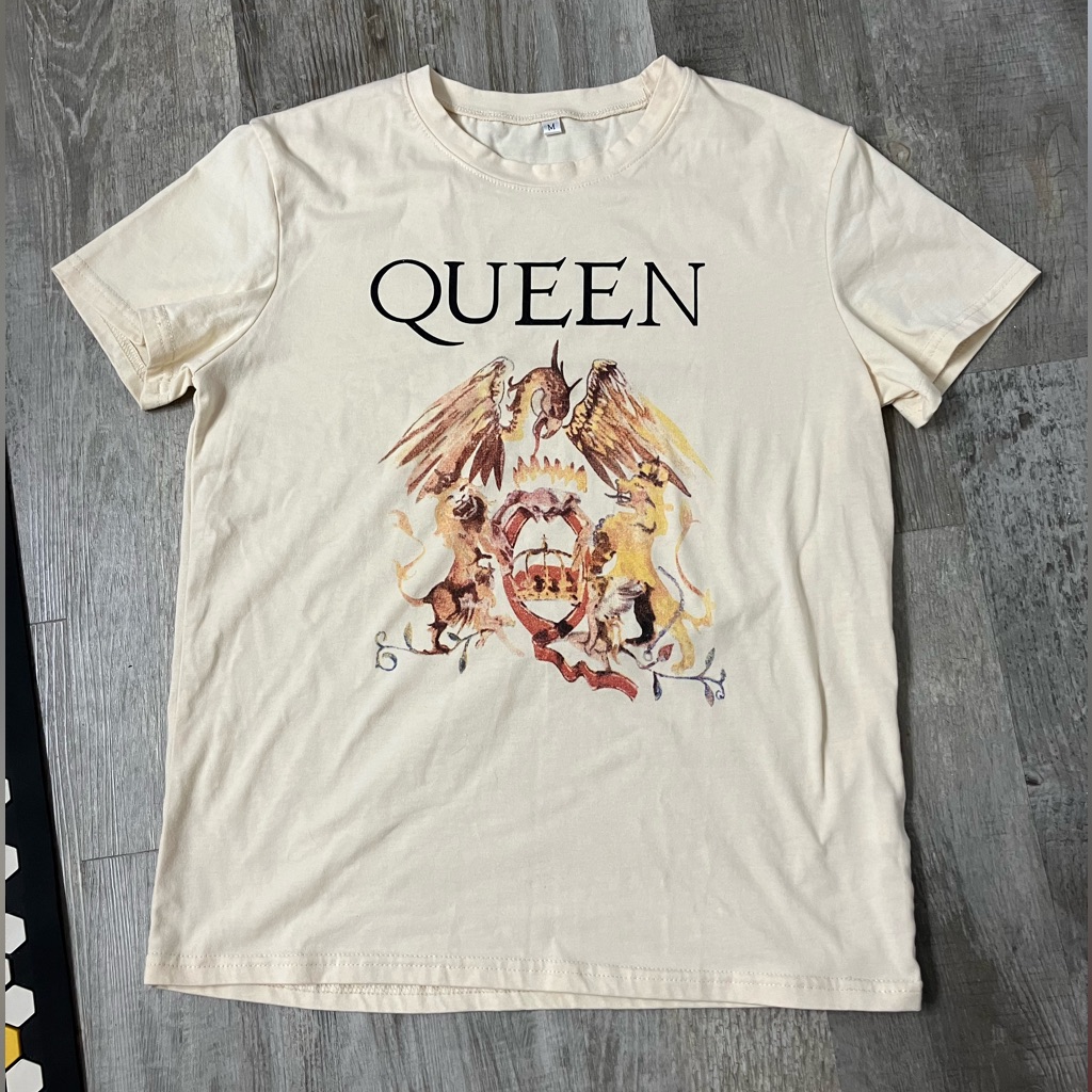Queen Tee